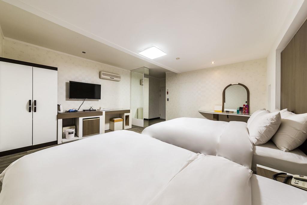 ثووان Hotel Tate المظهر الخارجي الصورة