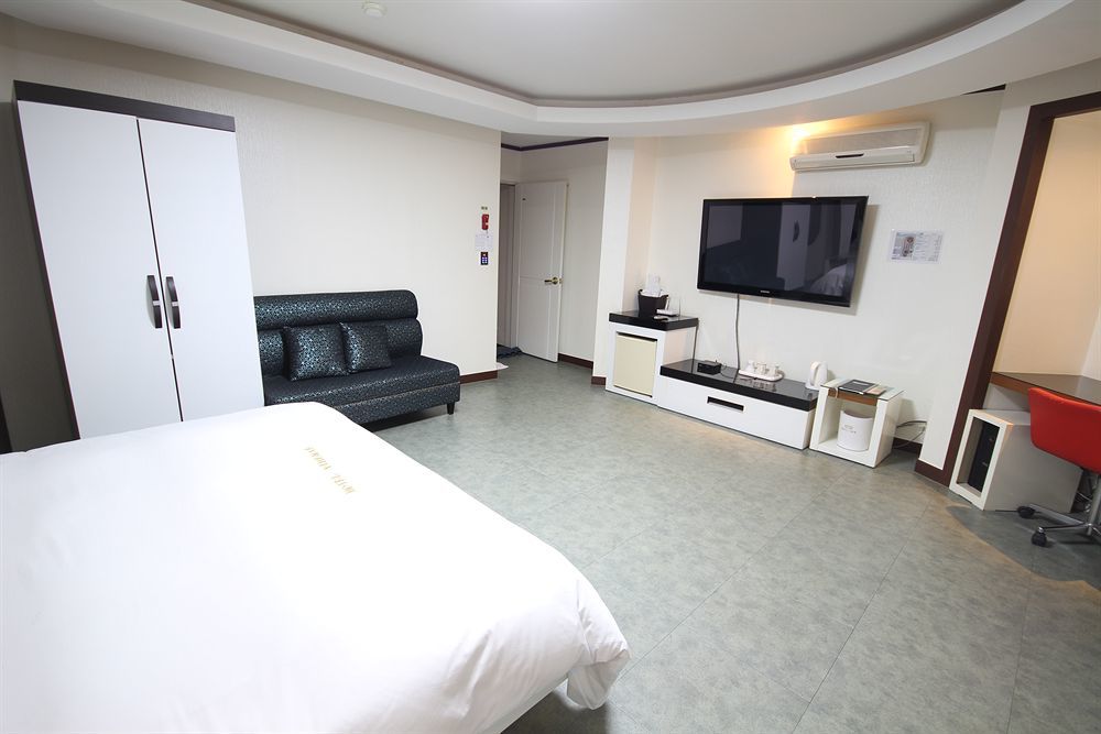 ثووان Hotel Tate المظهر الخارجي الصورة