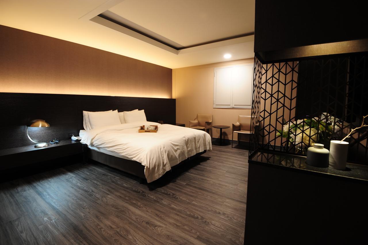 ثووان Hotel Tate المظهر الخارجي الصورة
