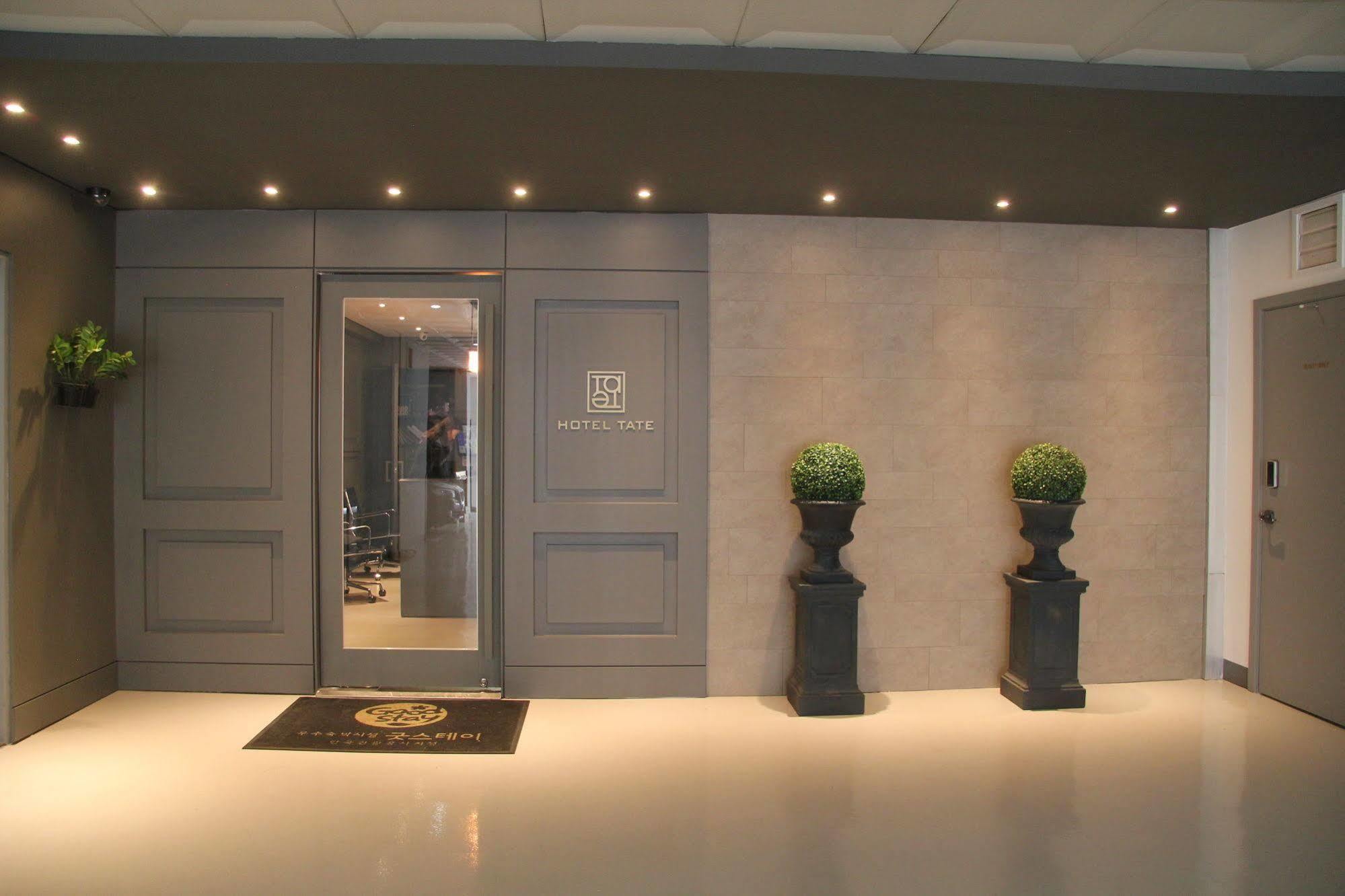 ثووان Hotel Tate المظهر الخارجي الصورة