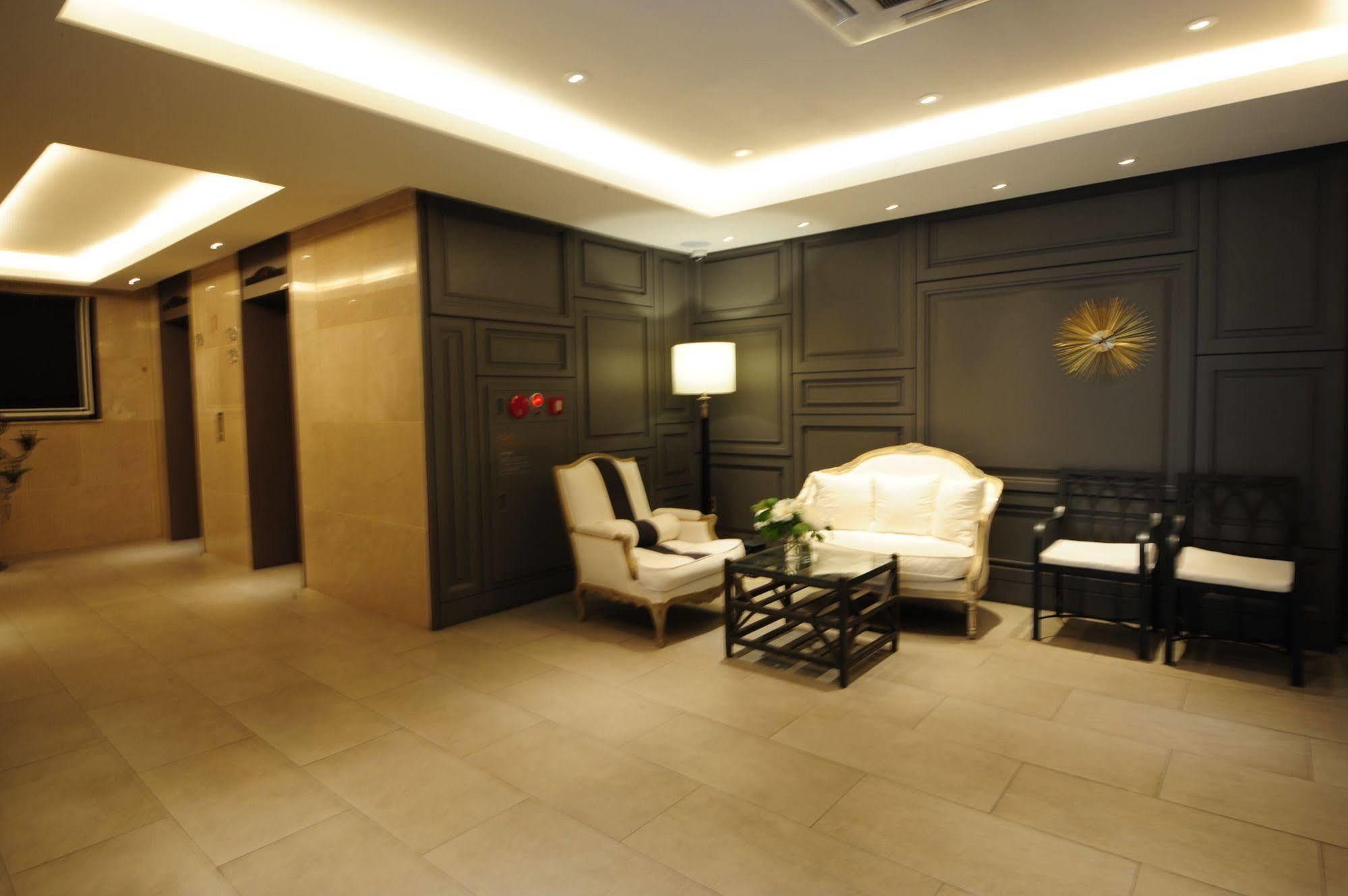 ثووان Hotel Tate المظهر الخارجي الصورة